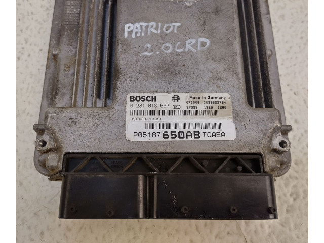 Блок управления двигателем ECU P05187650AB, 0281013693   Jeep Patriot