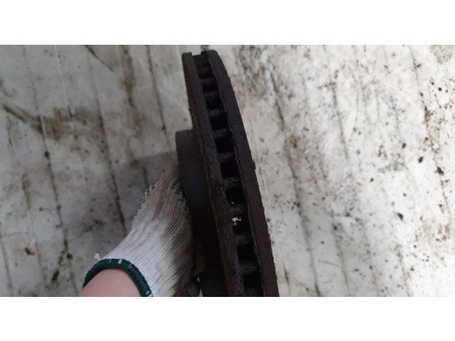 Передний тормозной диск Chrysler Pacifica 3.5