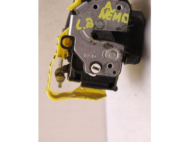 Замок багажника     Fiat Fiorino  -  года