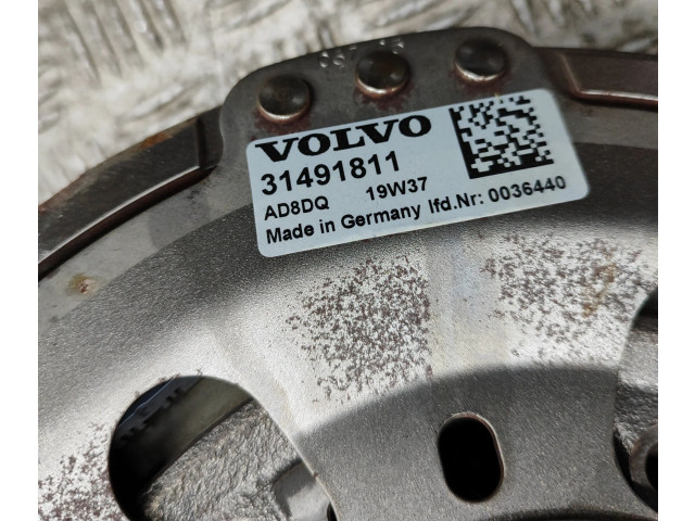 Генератор 31491811 Volvo V60