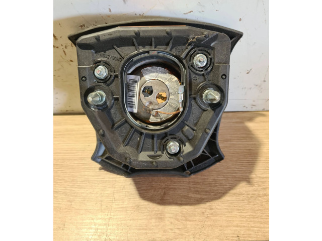 Подушка безопасности водителя 30721996   Volvo V70