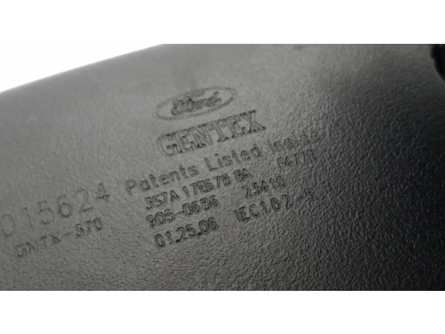 Зеркало заднего вида (в салоне)