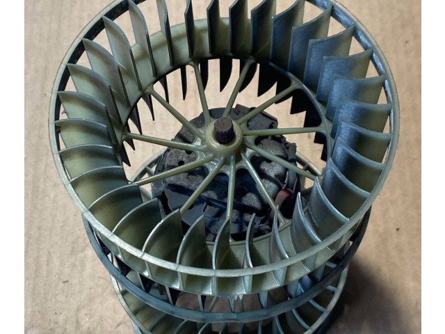 Turbodmychadlo Вентилятор печки Mercedes-Benz E W124 OM602