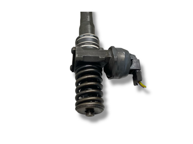 Форсунка 0414720216, 038130073ba    Audi A6 S6 C5 4B  AVF 