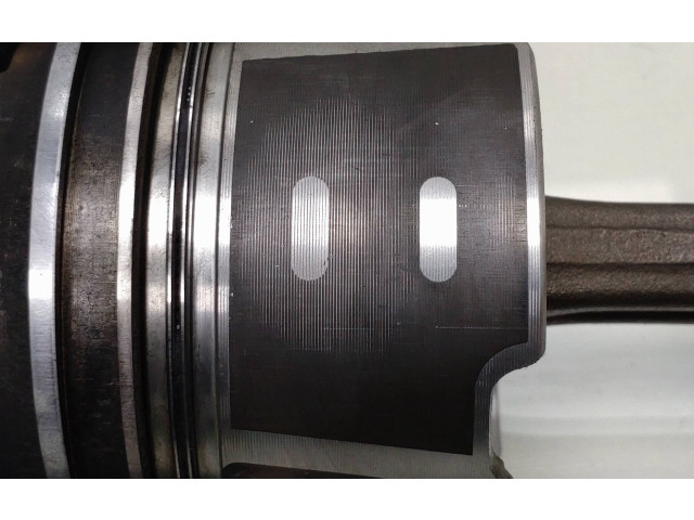  Поршень с шатуном D4164T W301  Volvo V70  