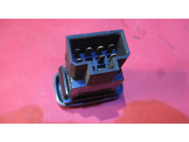 Переключатель очистки омывателя фар