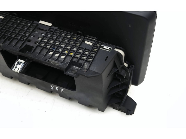 Экран/ дисплей / маленький экран