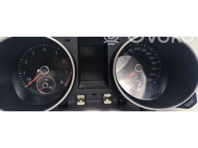 Панель приборов 5K0920872, 30052011   Volkswagen Golf VI       