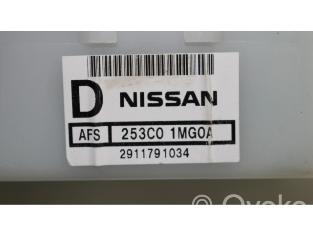 Блок управления 253C01MG0A Infiniti M Y51