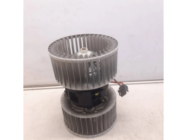 Вентилятор печки       BMW X3 E83