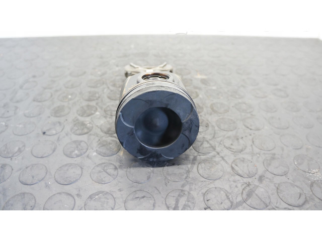 Поршень 55283769 Alfa Romeo Stelvio