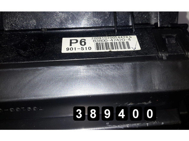 Přístrojová deska Toyota Prius (XW30) 2011