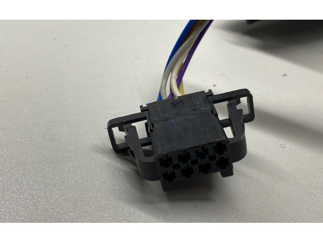 Зеркало электрическое Skoda Fabia Mk3 (NJ) 2015 - 2021 года