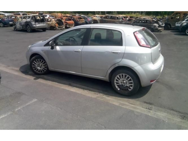 Přístrojová deska Fiat Punto Evo 2013 51917424