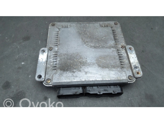 Řídící jednotka 0281010290, P04727661AD Chrysler Voyager 2002