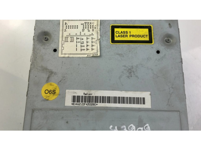 Радио/ проигрыватель CD/DVD / навигация