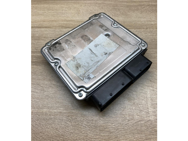 Блок управления двигателем Блок управления 06F906056FF Volkswagen Jetta V