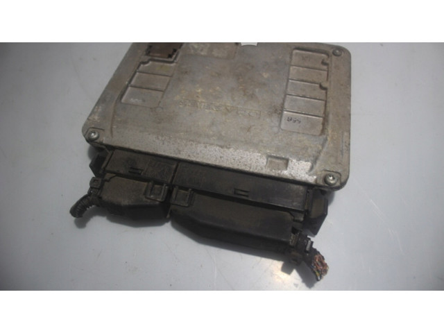 Блок управления двигателем ECU