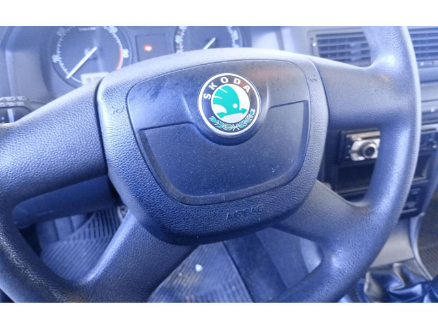 Подушка безопасности водителя 1U0880201N3X1, 61872052A Skoda Octavia Mk2 (1Z)