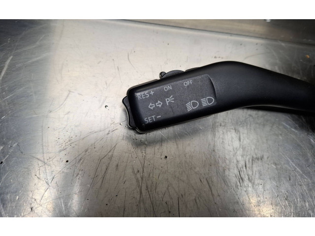 Ручка поворотов/ фонарей 1k0953513a Skoda Octavia Mk2 (1Z)