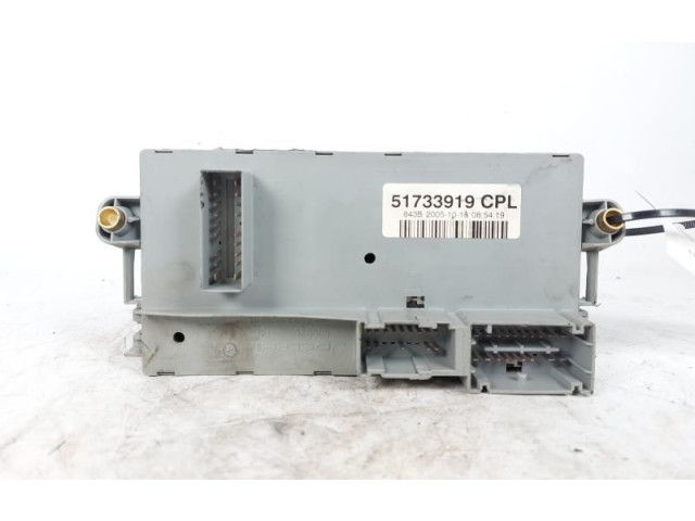 Блок предохранителей 51733919   Fiat Idea    