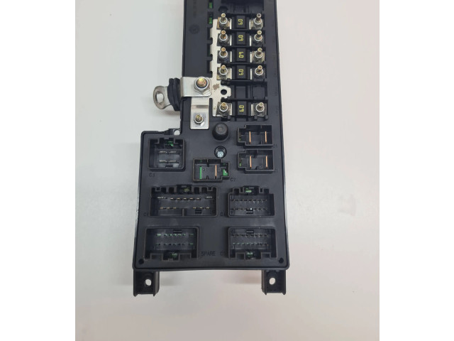 Блок предохранителей 8637841, 0526224450 Volvo S80