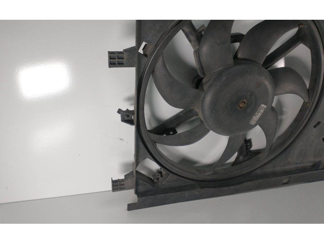 Вентилятор радиатора 55701410 Fiat Grande Punto 1.4