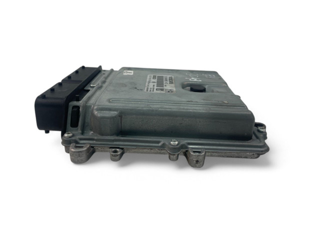 Блок управления двигателем Блок управления 31303095AC, 0281016616   Volvo V70