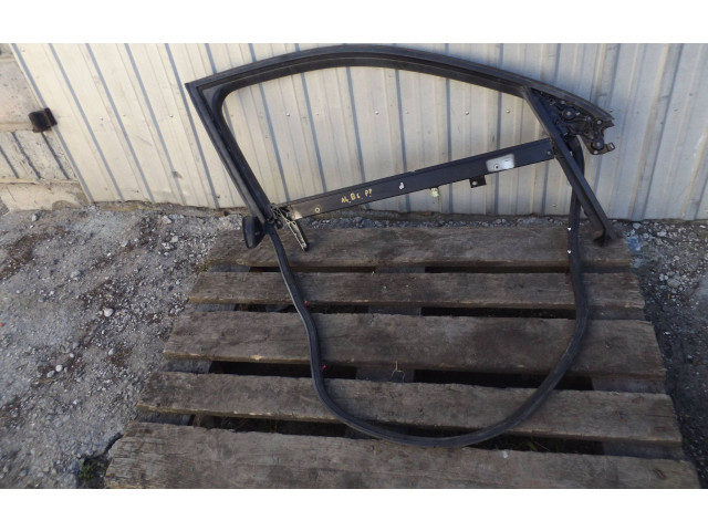 Передняя рамка дверного стекла Audi A4 S4 B6 8E 8H