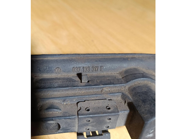 Топливная рампа 037133317E Volkswagen Golf III
