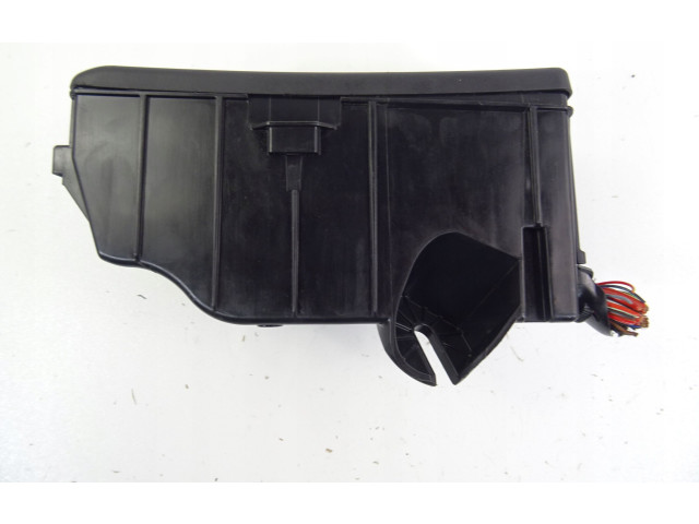 Блок предохранителей 2Q0927165A Skoda Kamiq