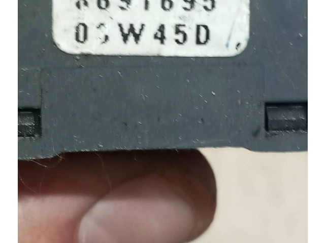 Ручка стеклоочистителей 8691695 Volvo V70