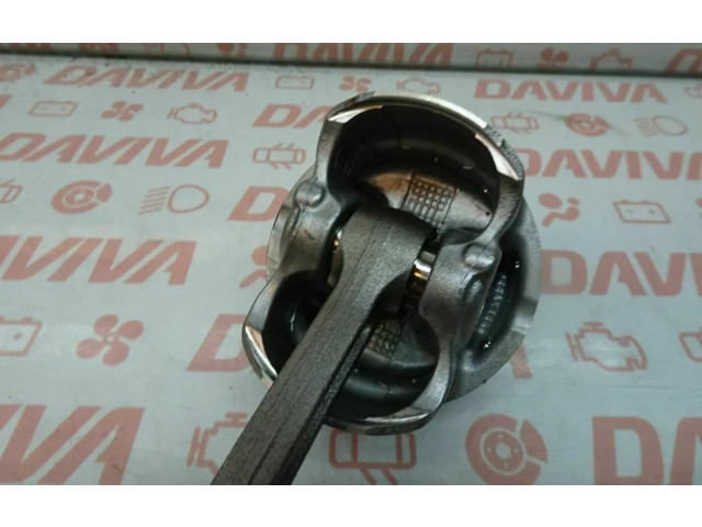 Поршень с шатуном L13B2 Honda Jazz