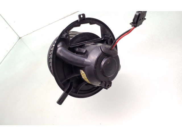 Вентилятор печки 1K1820015E Skoda Octavia Mk2 (1Z)