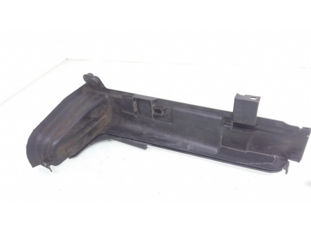 Другая деталь отсека двигателя