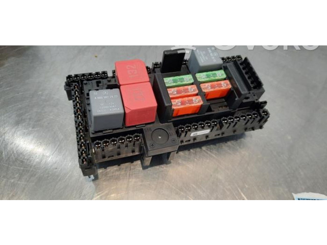 Блок предохранителей  A2139068801   Mercedes-Benz EQC    