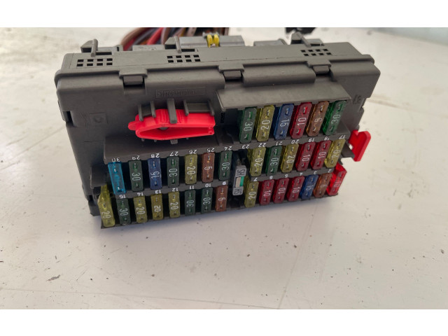 Блок предохранителей 9623392880 Peugeot 306