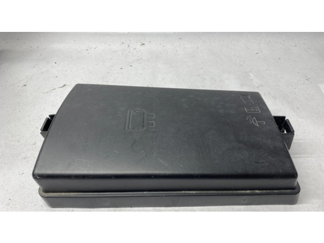 Крышка блока предохранителей 5Q0937132A Audi Q3 F3