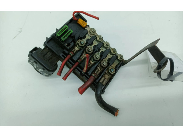 Блок предохранителей 1J0937773   Audi A3 S3 8L    