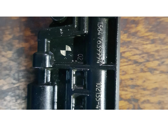 Vstřikovač 13647639994, 10213541 BMW 3 GT F34 pro benzínový motor 0.0