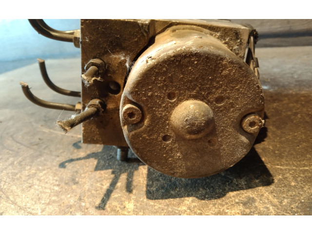 Блок АБС Subaru Forester SF 2000 - 2003 года