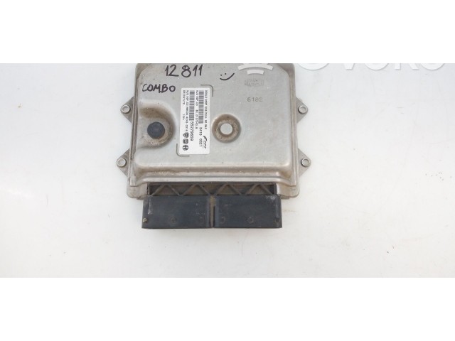 Блок управления двигателя 55279659, E3-A5-18-3   Opel Combo D