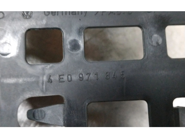 Pojistková skříňka 4E0971845 Audi A8 S8 D3 4E 2003