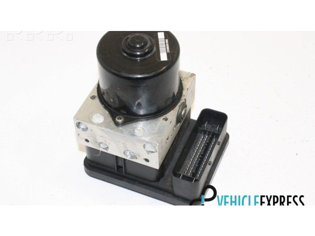 Блок АБС 30793903, 8N512C405AA   Volvo  V50  2008-2012 года