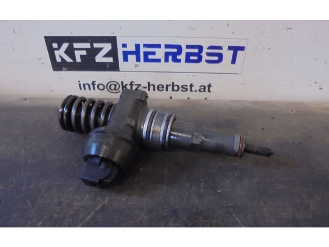 Форсунка 038130073BN, 038130073BN    Audi A3 S3 8P  BLS 