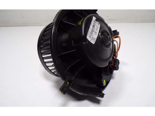 Вентилятор печки    5WB819021A, M036094P   Cupra Leon