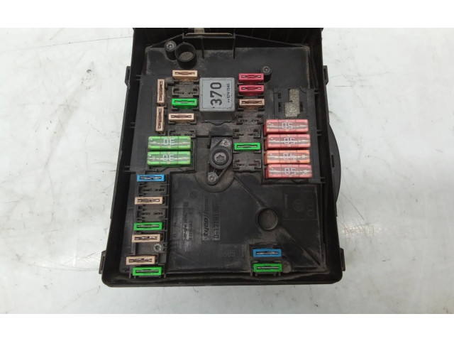 Pojistková skříňka 1K0937125 Volkswagen Golf VI