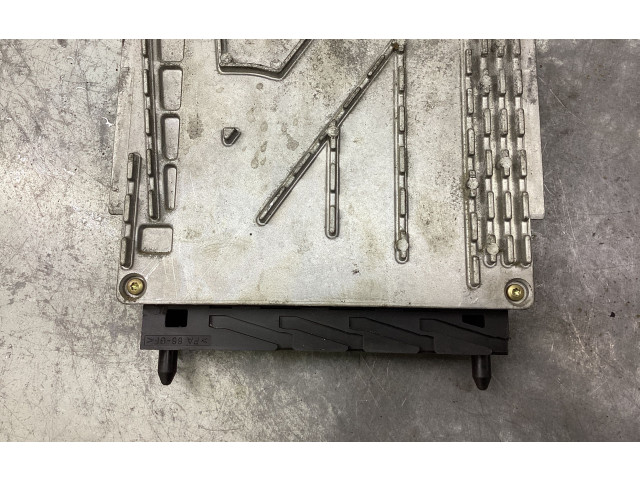 Блок управления двигателя 08677708A, 0281010319   Volvo V70