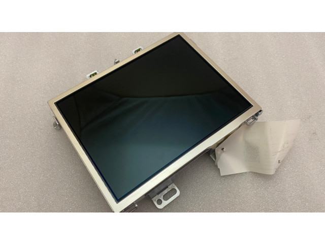 Дисплей    670154202   Maserati Levante