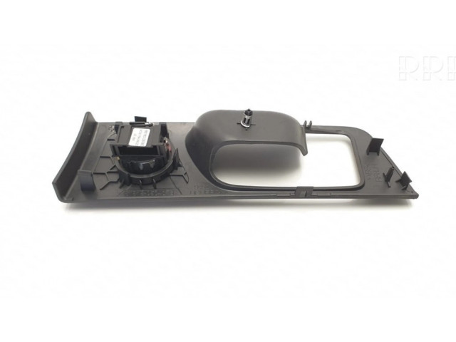 Aukšto dažnio garsiakalbis galinėse duryse